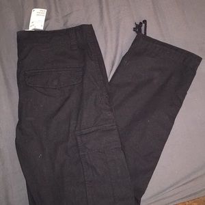 H&M’s LOGG Black Cargo Pants
